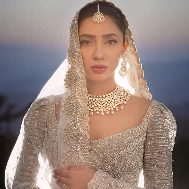 FARAZ MANAN - Mahira Khan